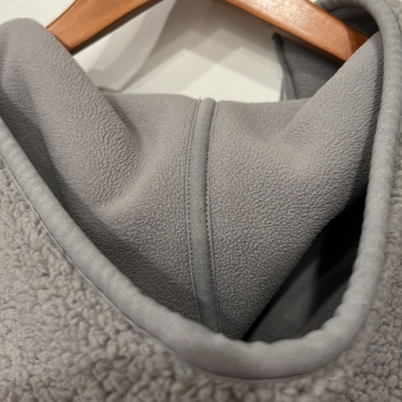 Uniqlo Sherpa Fleece Lined Super Warm Teddy Bear EUC Hoodie Small - Picture 5 of 5